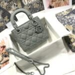 20 cm x 16.5 cm x 8 cm