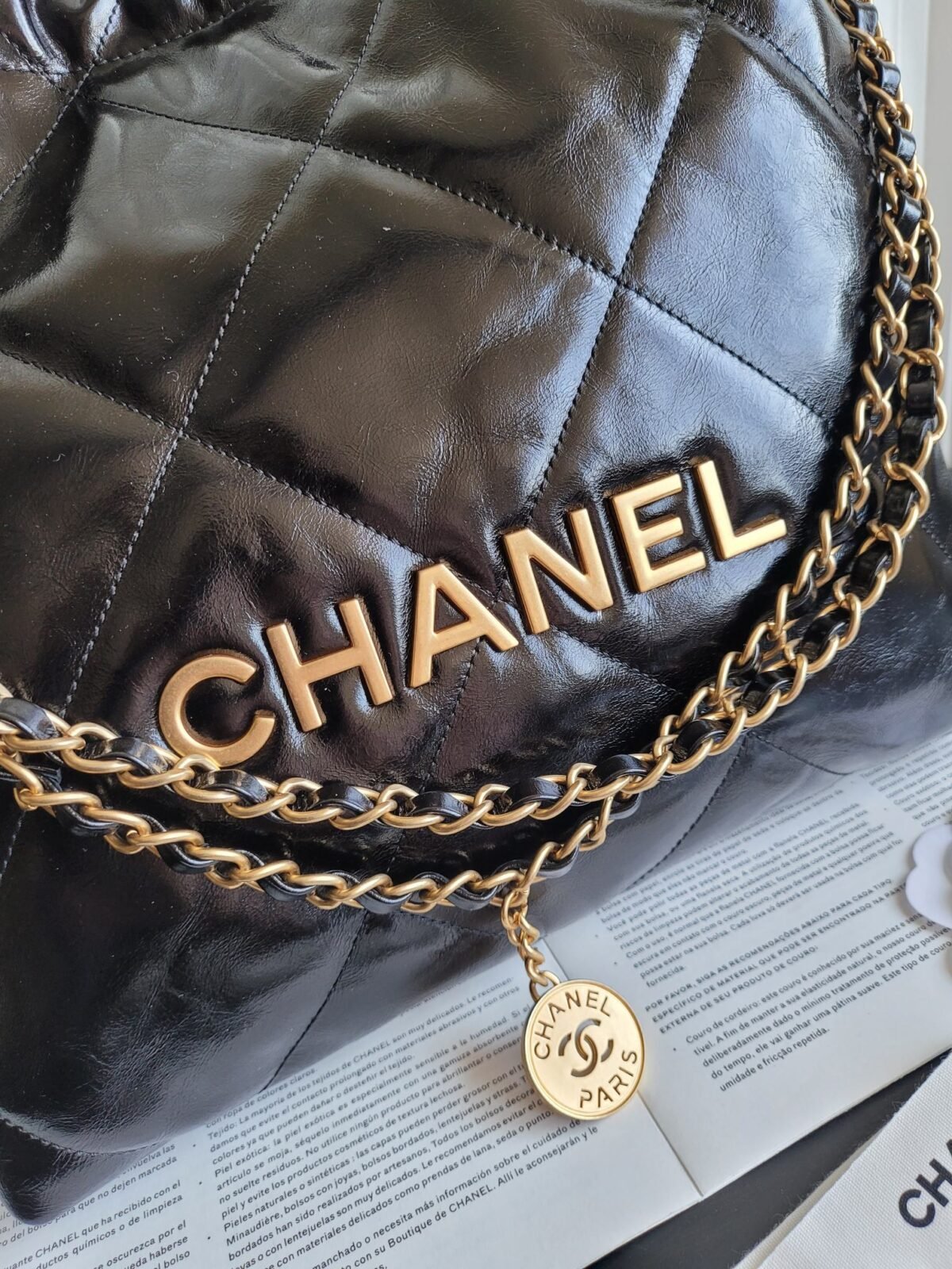 Chanel 22 Shiny “Oil Wax” Calfskin Tote Handbag 2