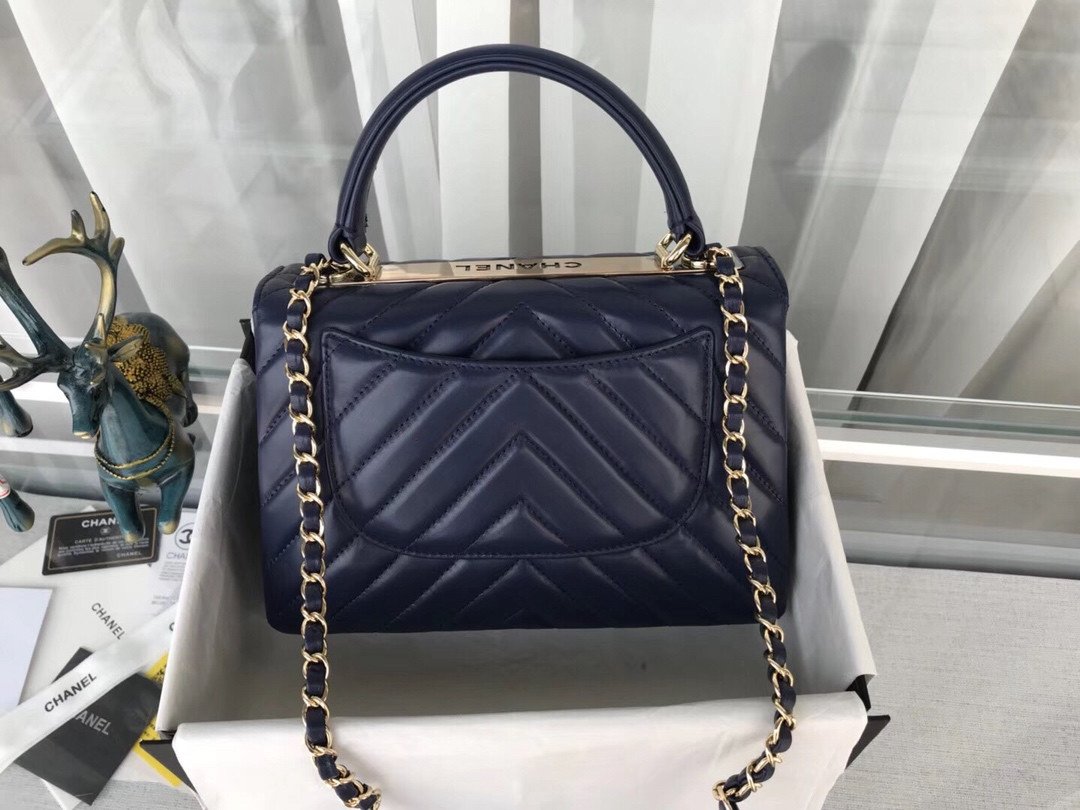 Chanel Trendy CC Chevron Top Handle Flap Bag 2018 Edition 2