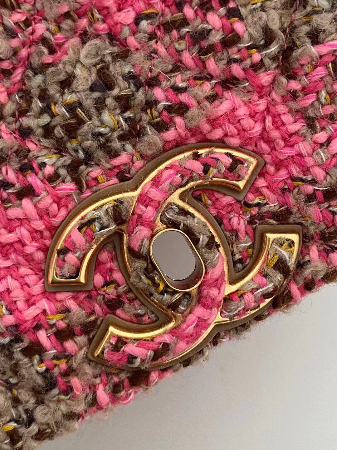 CHANEL 19 Mini Tweed Flap Bag 20cm Pink 2