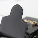 Gucci Horsebit 1995 Mini Bag Elegant Rectangular Leather Shoulder Bag 25