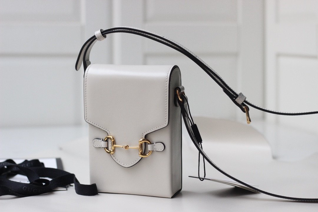 Gucci Horsebit 1995 Mini Bag Elegant Rectangular Leather Shoulder Bag 27