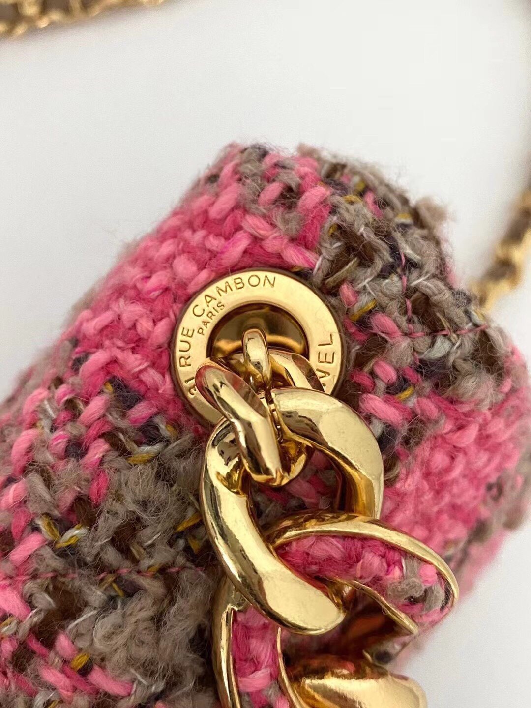 CHANEL 19 Mini Tweed Flap Bag 20cm Pink 3