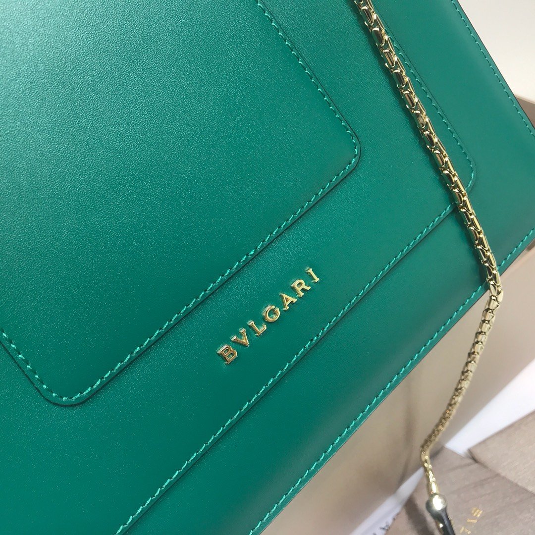 Bvlgari Serpenti Forever “3-Layer” Large Top Handle Bag 25cm Emerald Green 33