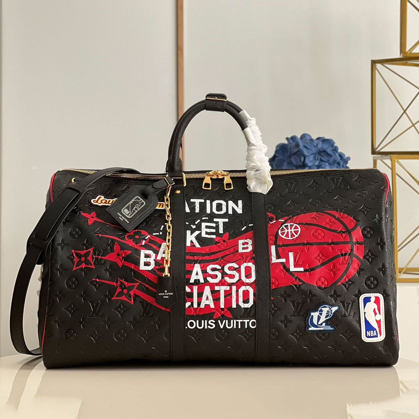 Louis Vuitton x NBA Keepall Bandoulière 50 Championship Jacket Edition Embossed Leather Travel Bag 55cm 1