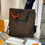 Louis Vuitton Sac Plat Messenger Tote Bag 36cm Virgil Abloh Monogram Canvas with Neon Chain 1
