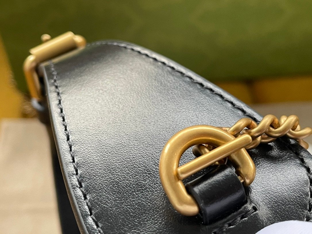 Gucci GG Marmont Half-Moon Mini Bag 21cm Matelassé Leather Edition 14