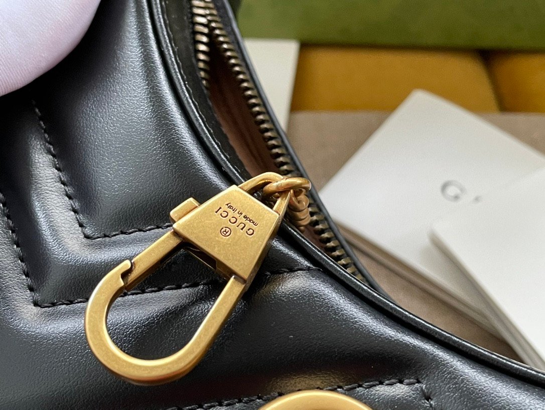 Gucci GG Marmont Half-Moon Mini Bag 21cm Matelassé Leather Edition 16
