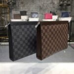Louis Vuitton Pochette Voyage MM in Damier Canvas 26cm Pouch Graphite / Ebene
