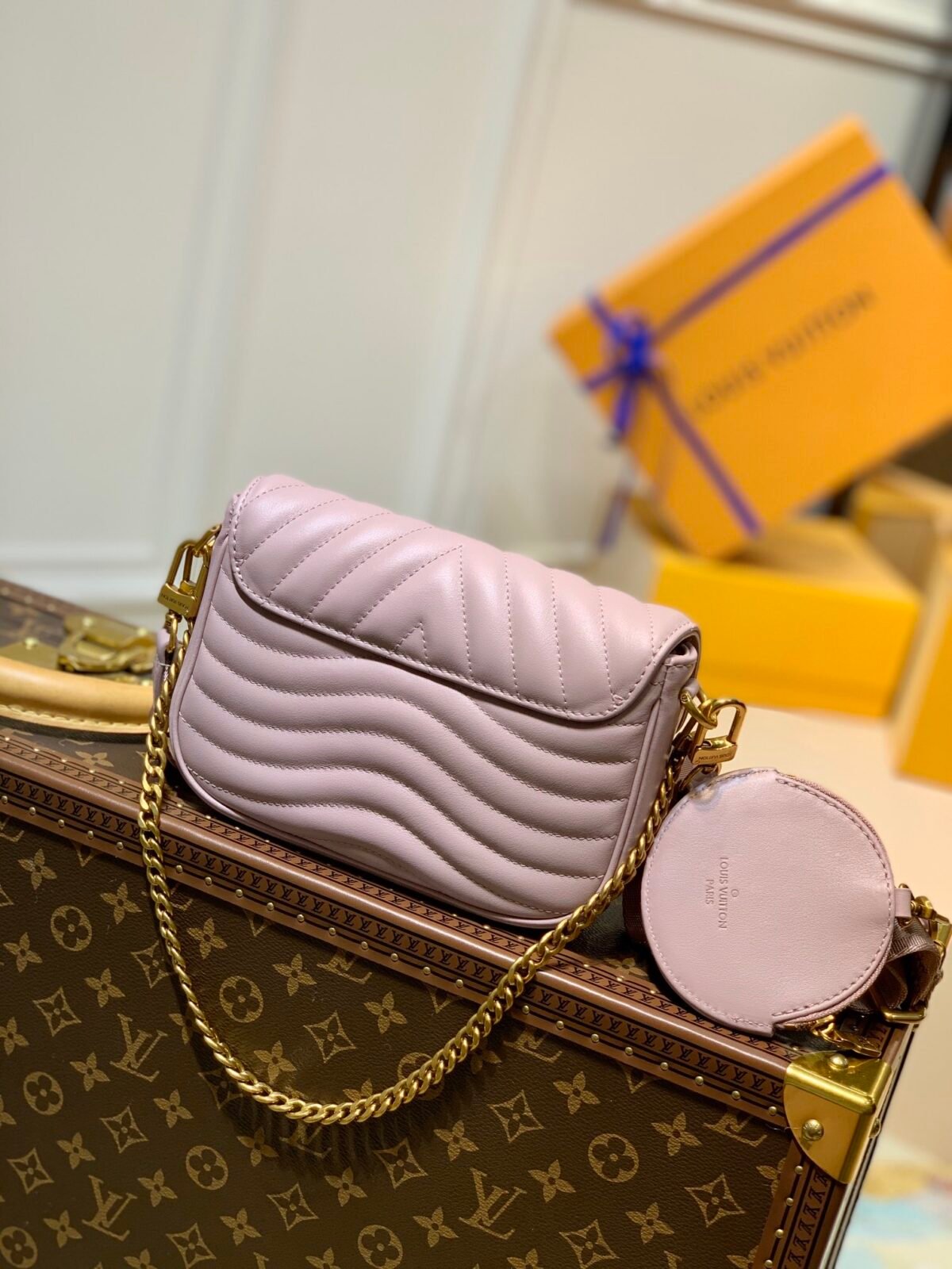 Louis Vuitton New Wave Multi-Pochette in Quilted Calfskin 19cm Pink Purple 3-in-1 Versatile Crossbody Bag 2