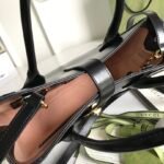 Gucci Jackie 1961 Medium Leather Tote Bag 30cm Signature Piston Closure & Detachable Strap 25