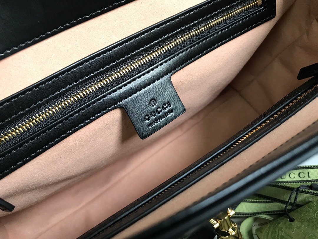 Gucci Jackie 1961 Medium Leather Tote Bag 30cm Signature Piston Closure & Detachable Strap 27