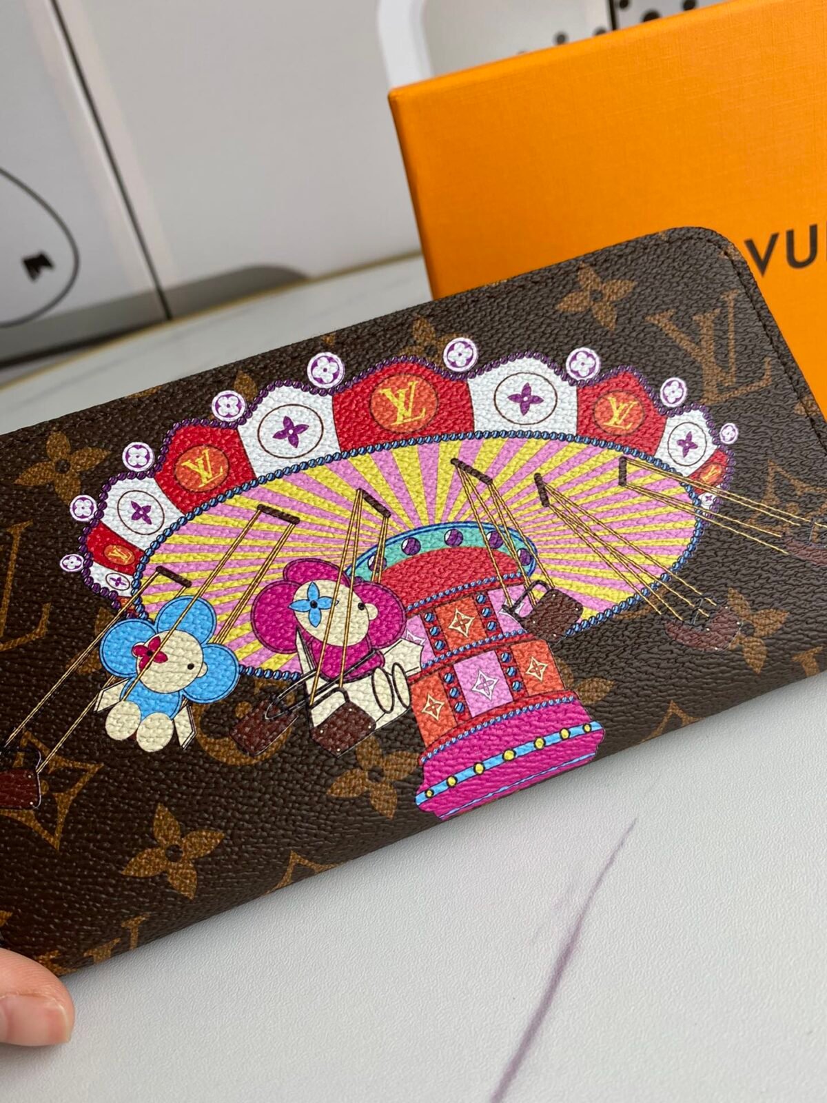 Louis Vuitton M60017 Zippy Wallet 19cm Limited Edition Silkscreen Monogram Canvas 32
