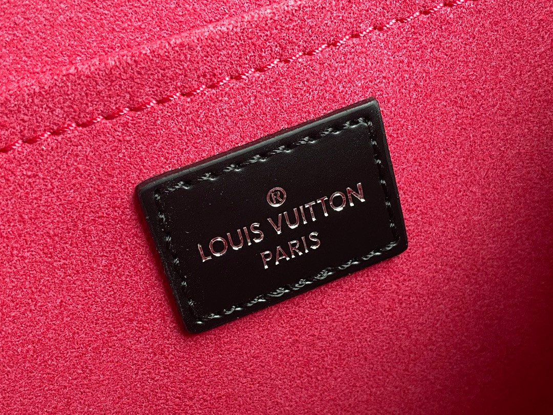 Louis Vuitton Cluny Mini 20cm Epi Leather Handbag with Reversible Jacquard Strap 35