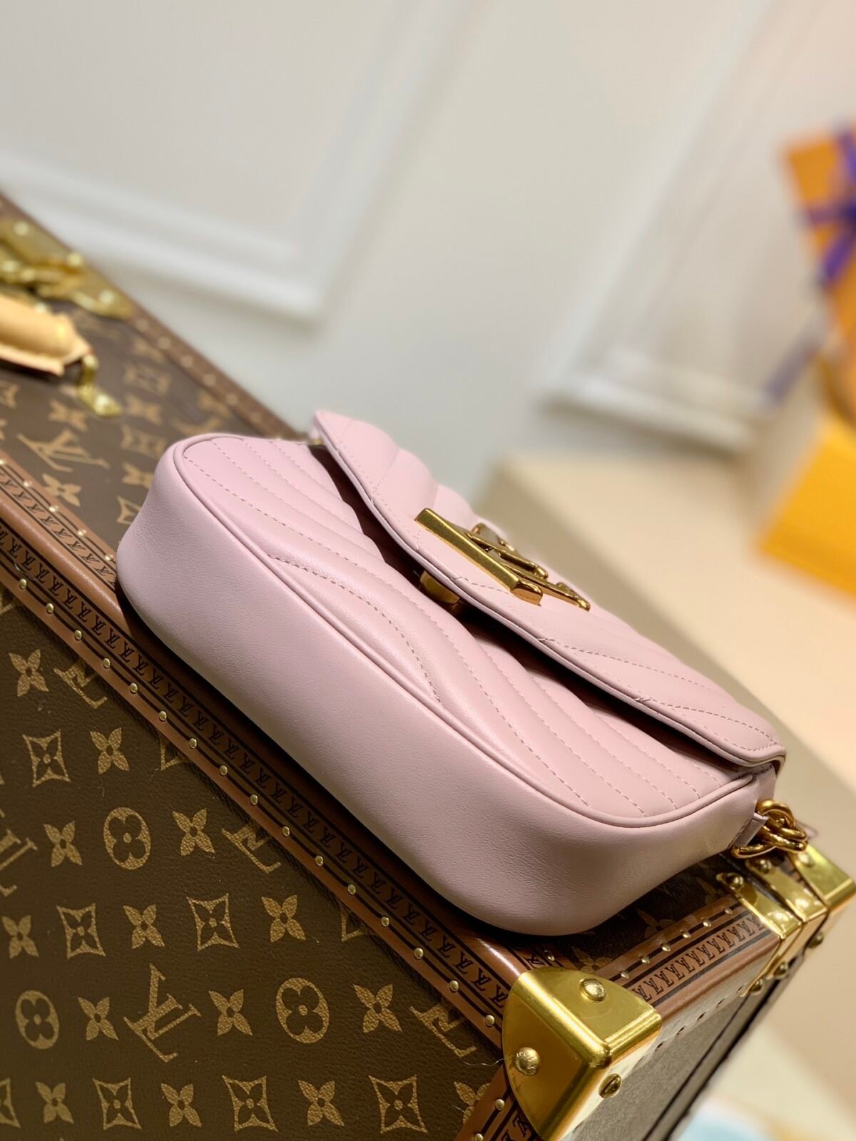 Louis Vuitton New Wave Multi-Pochette in Quilted Calfskin 19cm Pink Purple 3-in-1 Versatile Crossbody Bag 4