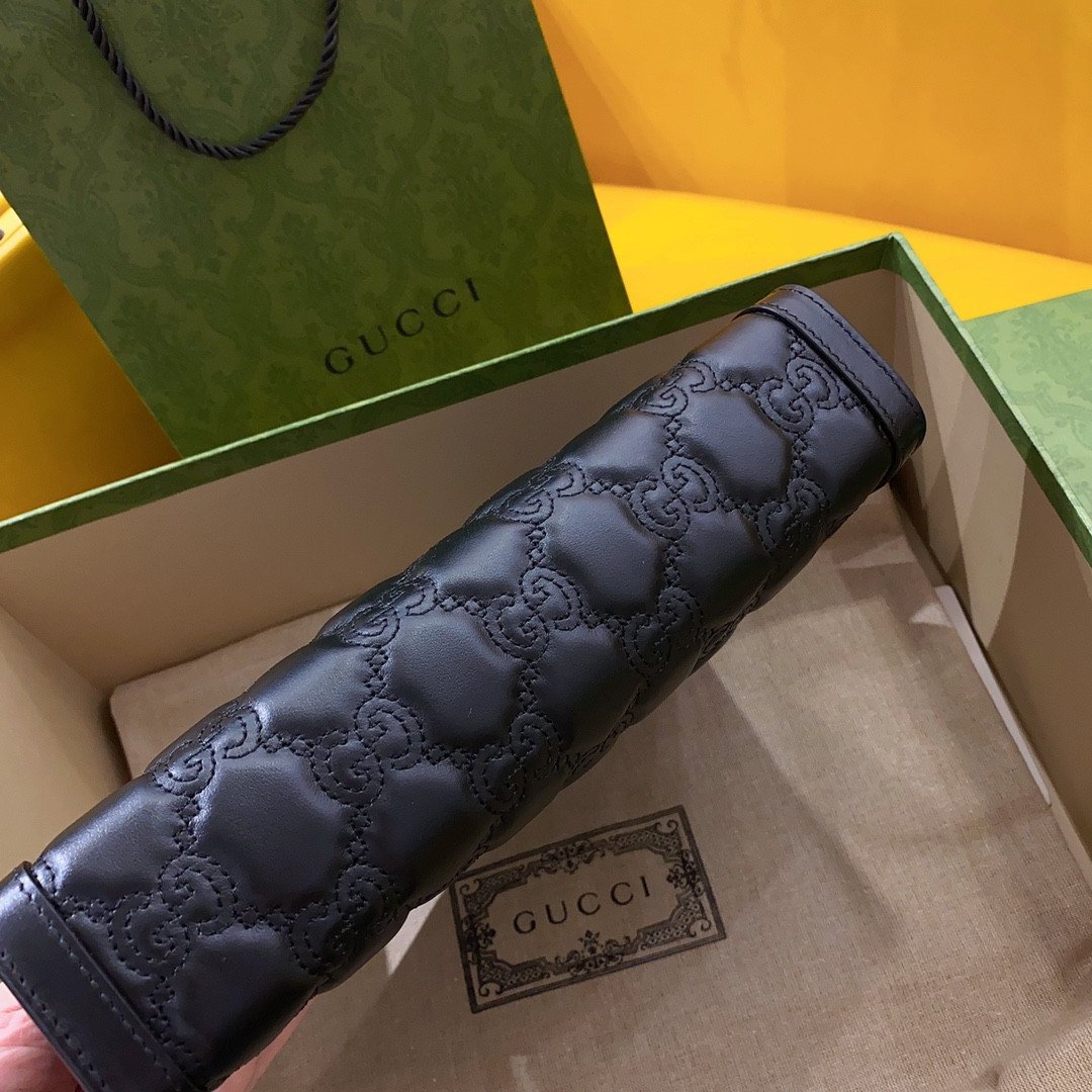 Gucci GG Matelassé Leather Clutch Pouch 26cm Black 5