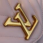 Louis Vuitton New Wave Multi-Pochette in Quilted Calfskin 19cm Pink Purple 3-in-1 Versatile Crossbody Bag 6