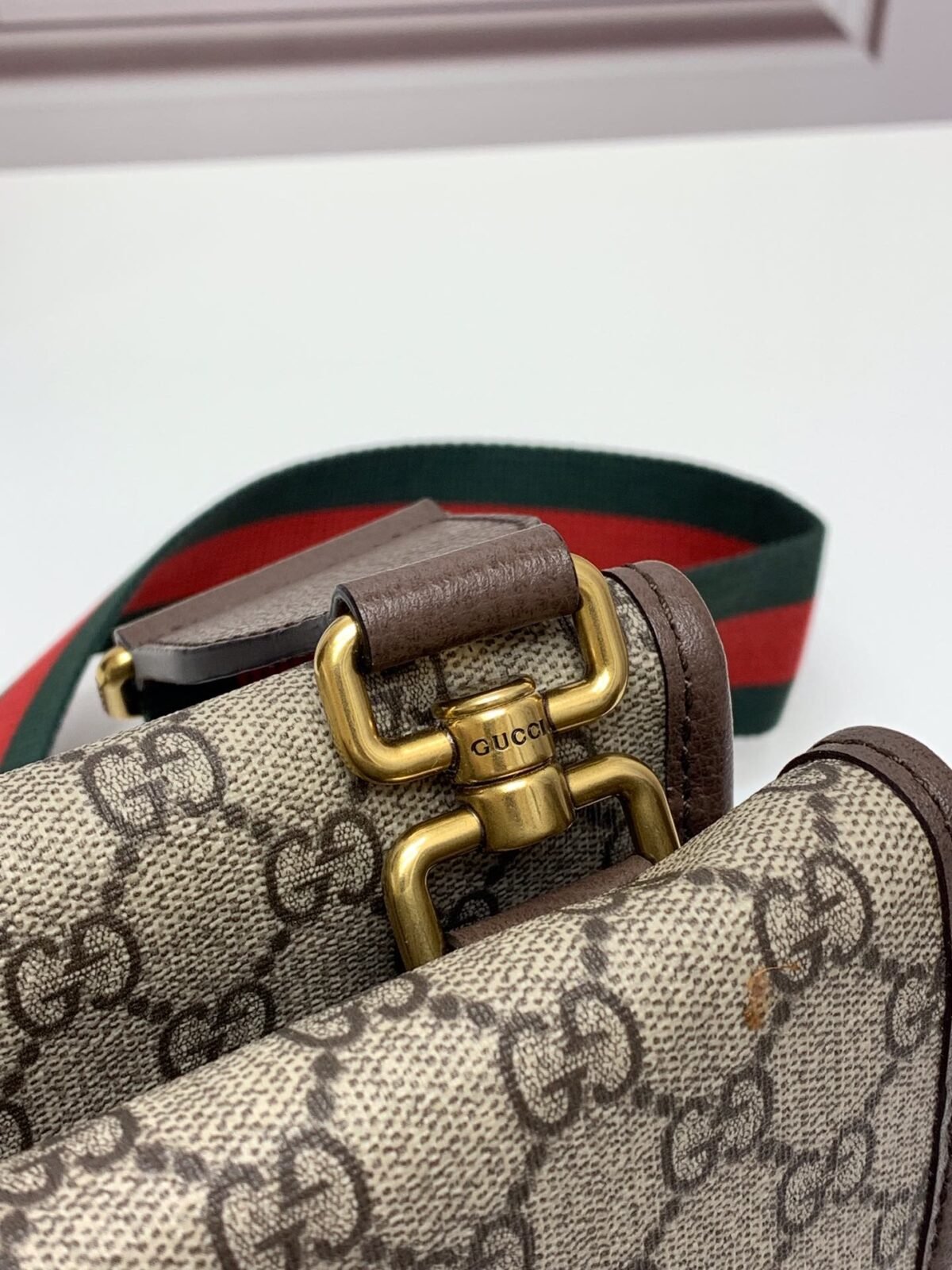 Gucci Neo Vintage GG Supreme Mini Messenger Bag 20cm Unisex Crossbody with Tiger Head Detail 7