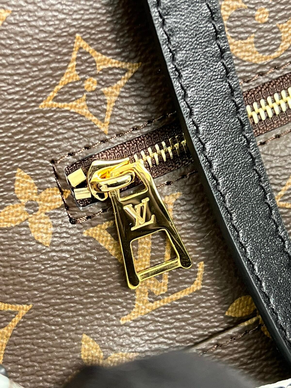 Louis Vuitton x Fornasetti OnTheGo MM Tote Bag 35cm Architettura Matte Calfskin Leather 8