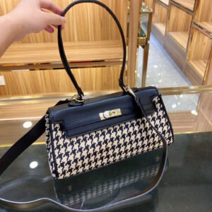 Hermès Houndstooth Kelly Underarm Bag Iconic Silhouette Designer Shoulder Bag and Handheld Tote Premium Imported Cowhide
