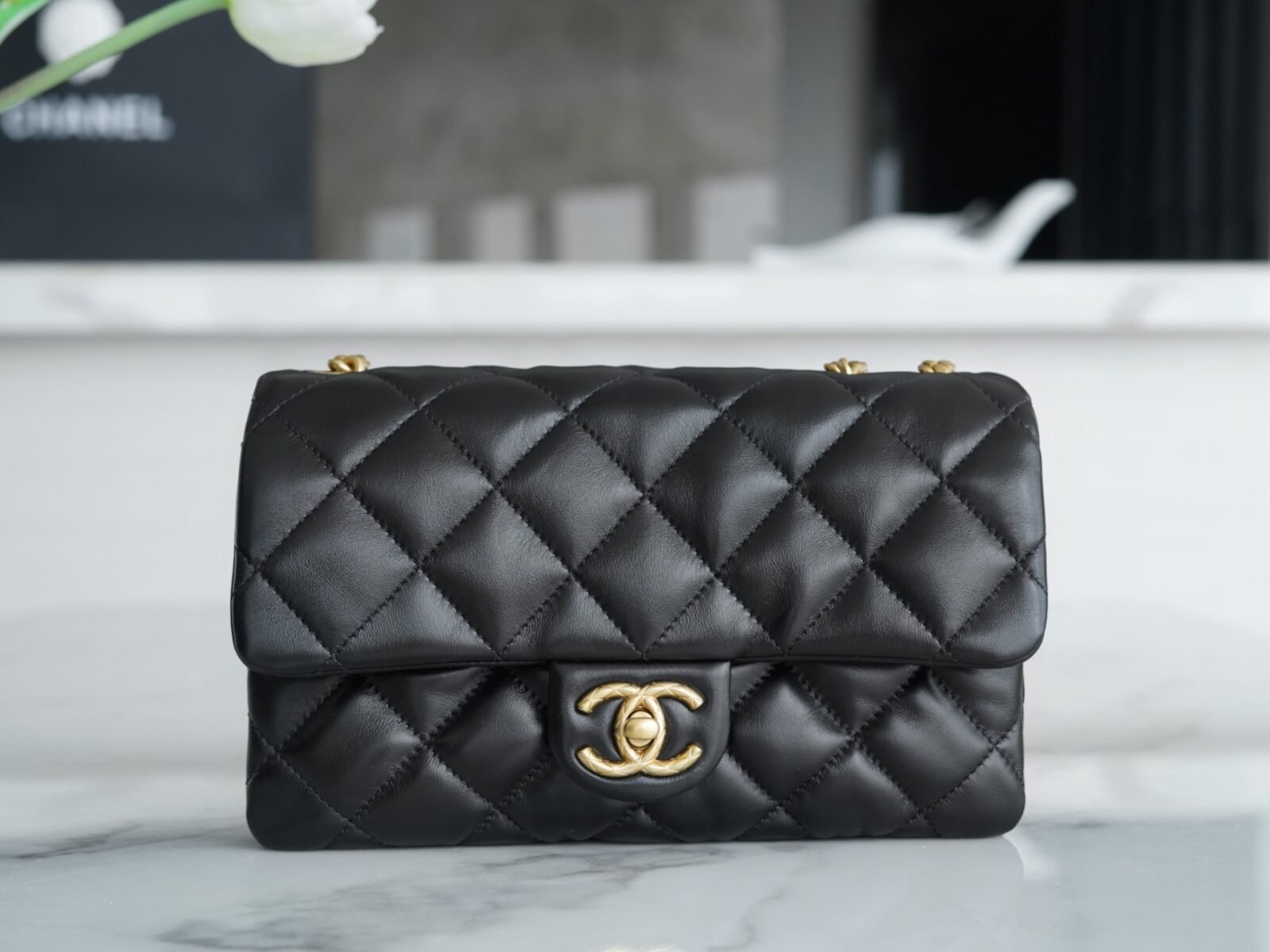 CHANEL 22K Special Edition Adjustable Gold Ball Flap Bag 22cm with Embossed CC Logo and Vintage Gold Hardware 10