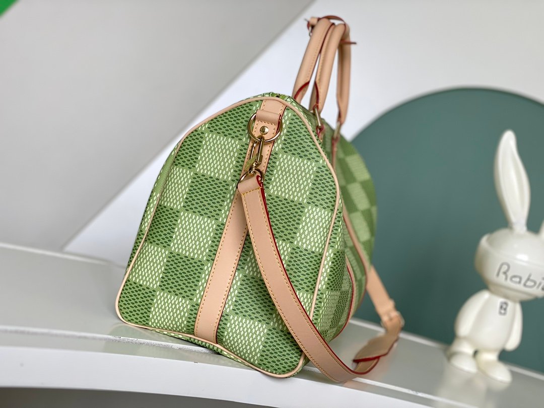 Louis Vuitton Keepall Bandoulière 45 Travel Bag 45cm The Giant Damier Pastel Collection 12