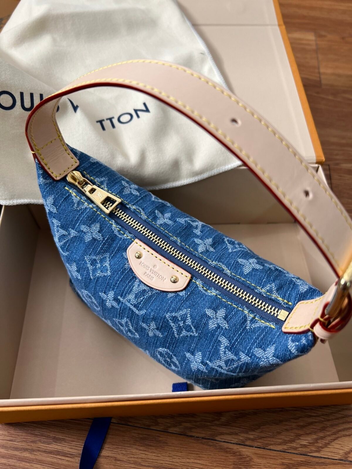 Louis Vuitton Hills Pochette in Monogram Denim Shoulder Bag 18.5cm A Contemporary Icon of Casual Luxury 2