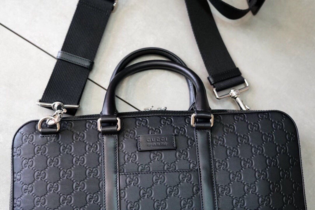 Gucci Signature Black Leather Slim Briefcase Men’s Embossed Calfskin Business Laptop Bag with Palladium-Toned Hardware 3