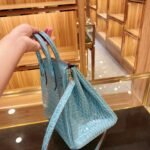 Hermès Queen Birkin Style Crocodile-Embossed Genuine Leather Handbag 30cm with Detachable Shoulder Strap 4