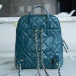 CHANEL 22A Metiers d’Art Collection Glossy Calfskin Backpack with Detachable Mini Pouch Leather Urban Rucksack 4