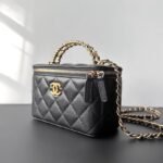 Chanel Signature Letter Handle Vanity Case 17cm Upgraded Caviar Leather Edition 4