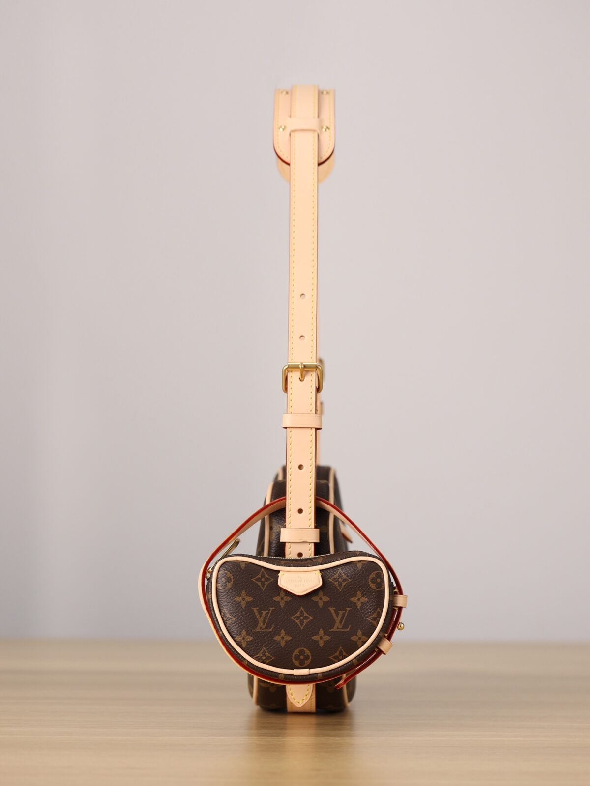 Louis Vuitton Monogram Croissant MM Crescent Shoulder Bag 25cm The Iconic 2-in-1 4