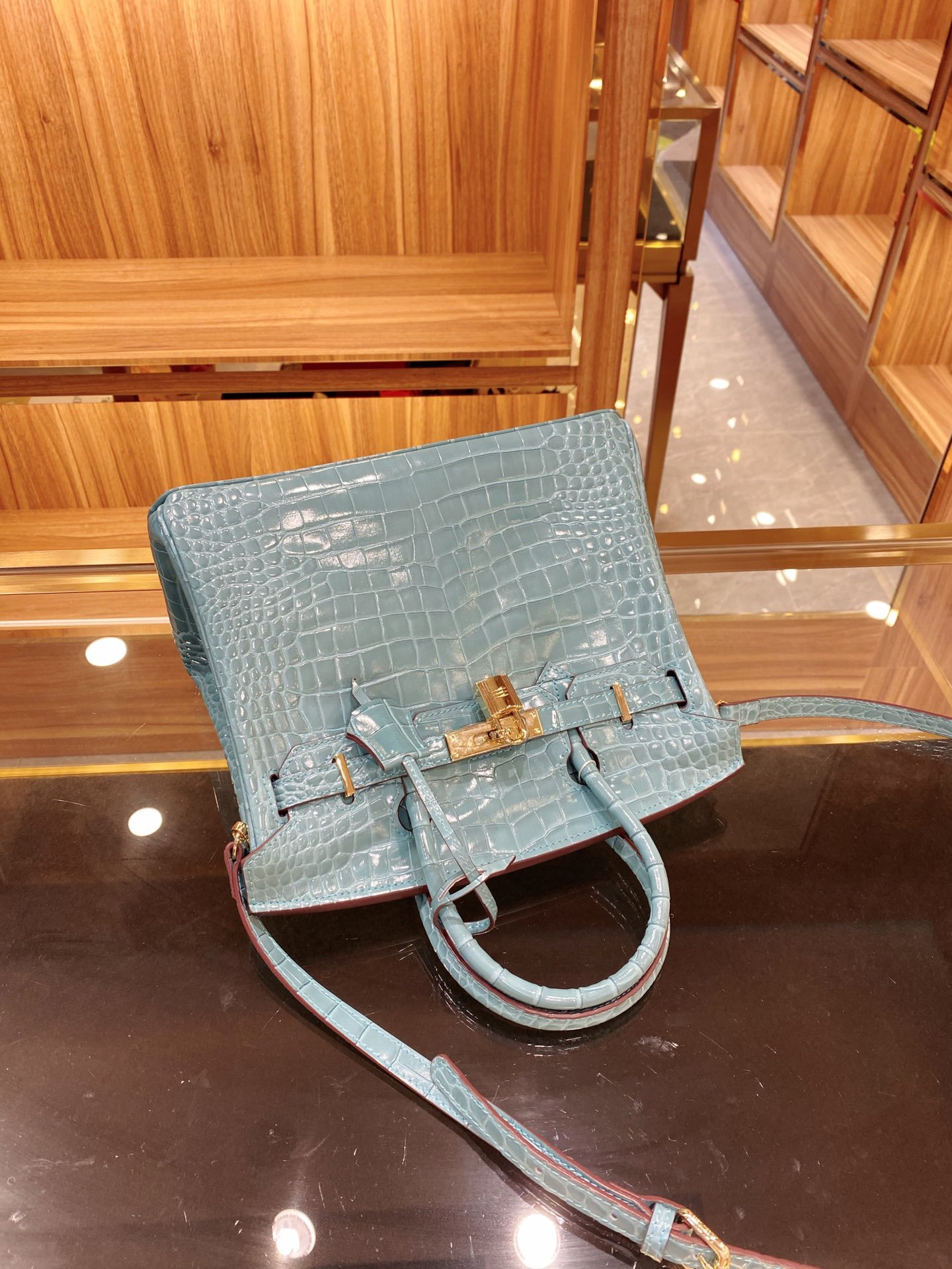 Hermès Queen Birkin Style Crocodile-Embossed Genuine Leather Handbag 30cm with Detachable Shoulder Strap 5