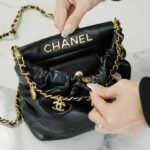 Chanel 23P Mini 22 Bag 17x16x7cm Black Quilted Lambskin with Candy Charms Luxury Crossbody Pouch 7