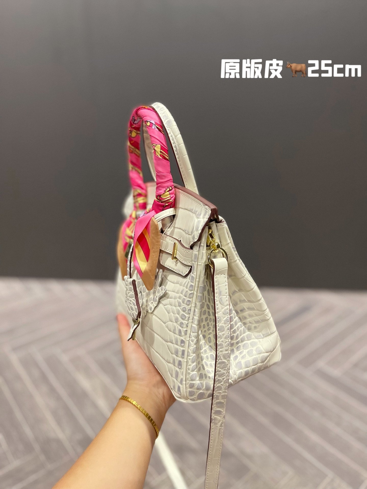 Hermès 25cm Birkin-Style Exotic Crocodile Embossed Leather Handbag Luxury Celebrity Edition 5 Colors 8