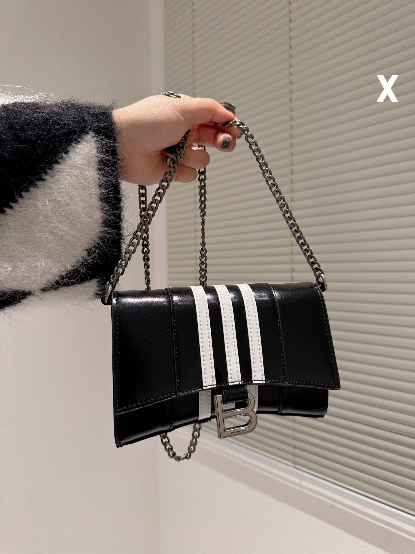 Balenciaga x Adidas Collaboration Hourglass Small Handbag 20cm 3-Stripes Calfskin Chain Crossbody Bag 9