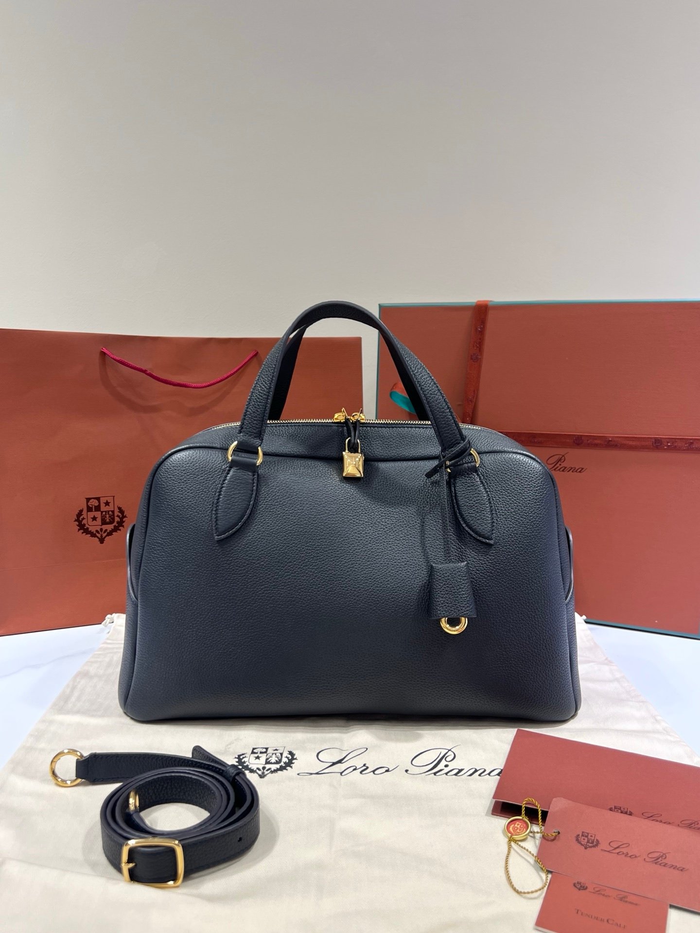 Loro Piana Needle Bag 39cm Tender Calfskin Large Leather Satchel with Detachable Crossbody Strap High-End Designer Handbag