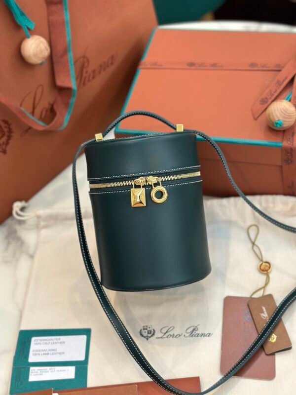 1 Loro Piana Extracase Bucket Bag 12x12x16cm Luxury Calfskin Handbag Designer Leather Vanity Case for Women