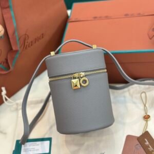 Loro Piana Extracase Cylinder Bag 12x12x16cm Calfskin Crossbody Bucket Bag for Women Handbag with Suede Lining Loro Piana Extracase Cylinder Bag 12x12x16cm Calfskin Crossbody Bucket Bag for Women Handbag with Suede Lining