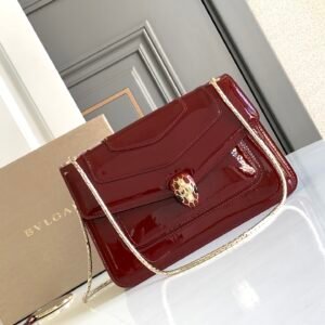 BVLGARI Serpenti Forever Glossy Calfskin Shoulder Bag 25cm Multi-Compartment Chain Bag with Snakehead Closure BVLGARI Serpenti Forever Glossy Calfskin Shoulder Bag 25cm Multi-Compartment Chain Bag with Snakehead Closure