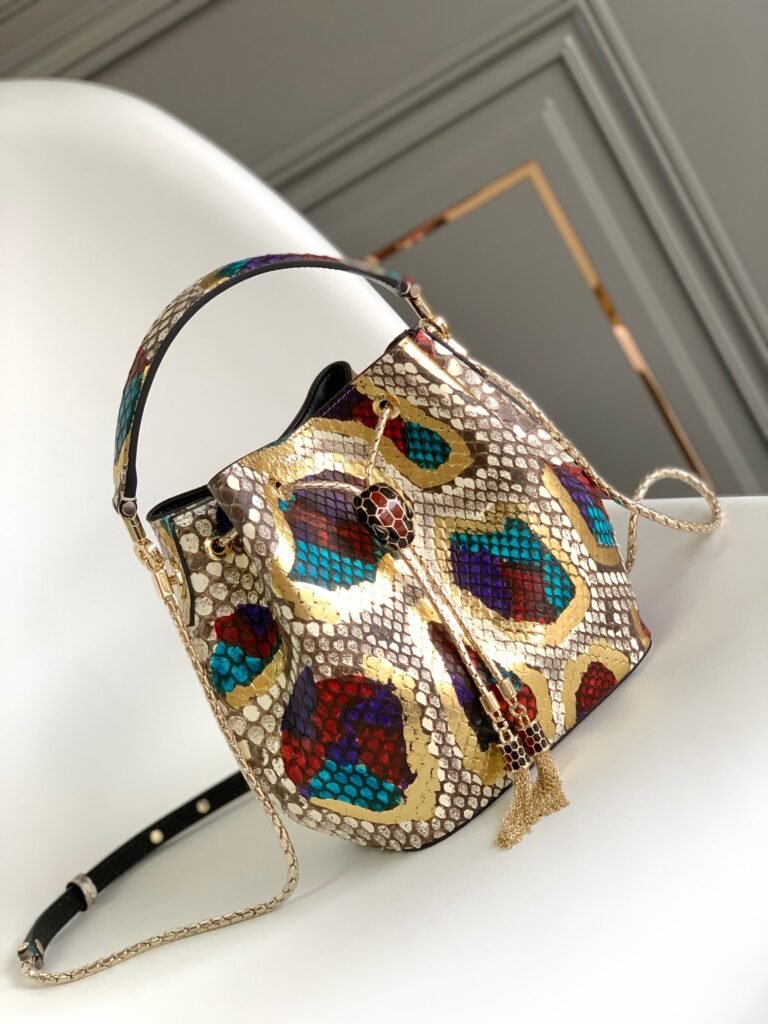BVLGARI Serpenti Forever Python Bucket Bag Metallic Fil Coupe & Multicolor Lunar Snakeskin Top Handle Crossbody Handbag 2 Sizes – Image 2 BVLGARI Serpenti Forever Python Bucket Bag Metallic Fil Coupe & Multicolor Lunar Snakeskin Top Handle Crossbody Handbag 2 Sizes – Image 2