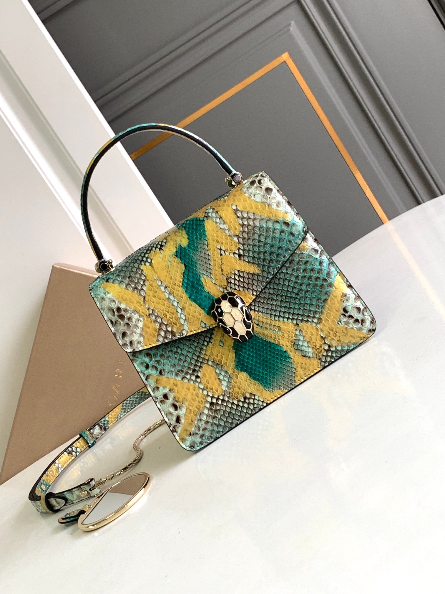 BVLGARI Serpenti Forever Luxury Python Leather Handbag 18cm Exclusive Multi-Color Exotic Shoulder Bag with Iconic Jewel Snakehead Closure BVLGARI Serpenti Forever Luxury Python Leather Handbag 18cm Exclusive Multi-Color Exotic Shoulder Bag with Iconic Jewel Snakehead Closure