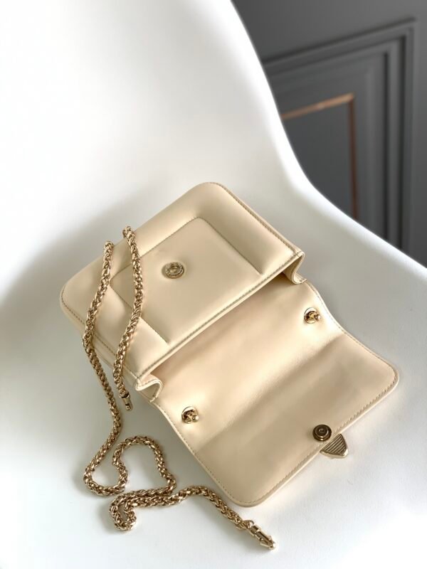 10 BVLGARI x Mary Katrantzou Serpenti Metamorphosis Bag 19cm Limited Edition Quilted Lambskin Crossbody Handbag