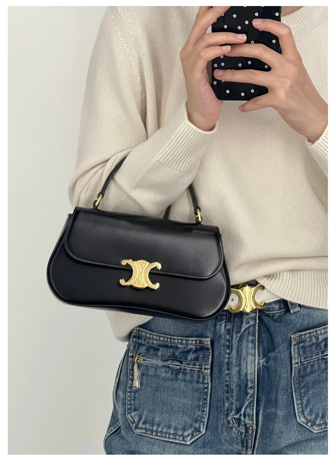 Celine Teen Lola Bag 22.5cm Shiny Calfskin Versatile Shoulder and Crossbody Bag with Gold-Tone Triomphe Clasp Celine Teen Lola Bag 22.5cm Shiny Calfskin Versatile Shoulder and Crossbody Bag with Gold-Tone Triomphe Clasp