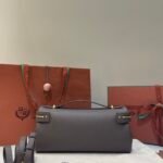 Loro Piana Extra Softy L33 Bag Quiet Luxury Fine-Grained Leather Handbag with Crossbody Strap