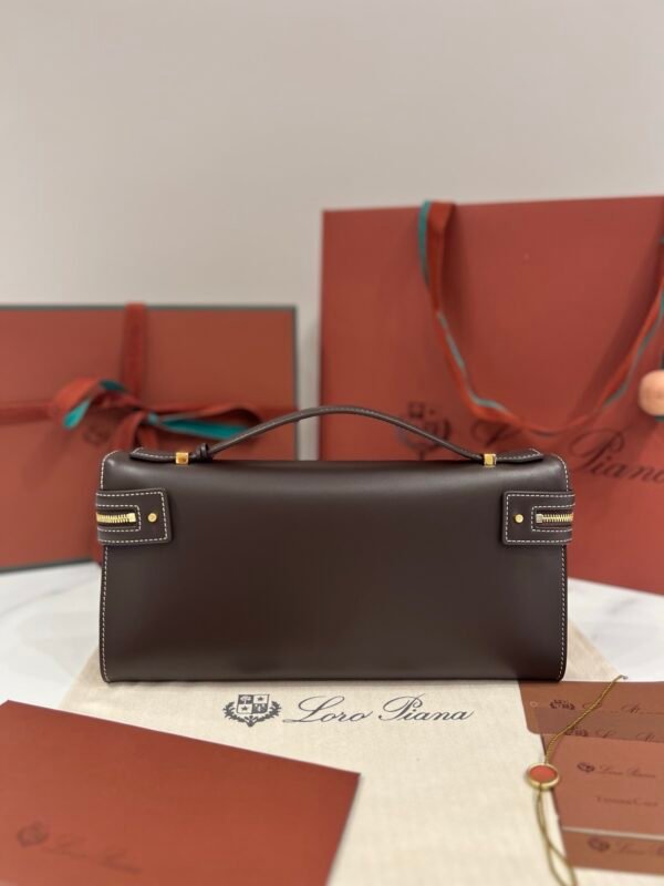 Loro Piana Extra L29 Clutch Bag 29cm Saddle Leather Elegant Handmade Designer Leather Handheld Purse with Signature Gold Padlock