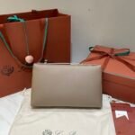Loro Piana Extra Pouch L29 Grained Calfskin Clutch 29cm Minimalist Designer Lunch Box Bag Detachable Wristlet