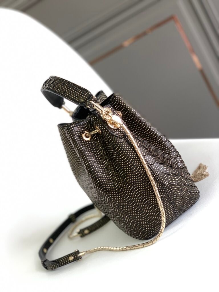 BVLGARI Serpenti Forever Python Bucket Bag Metallic Fil Coupe & Multicolor Lunar Snakeskin Top Handle Crossbody Handbag 2 Sizes – Image 10 BVLGARI Serpenti Forever Python Bucket Bag Metallic Fil Coupe & Multicolor Lunar Snakeskin Top Handle Crossbody Handbag 2 Sizes – Image 10