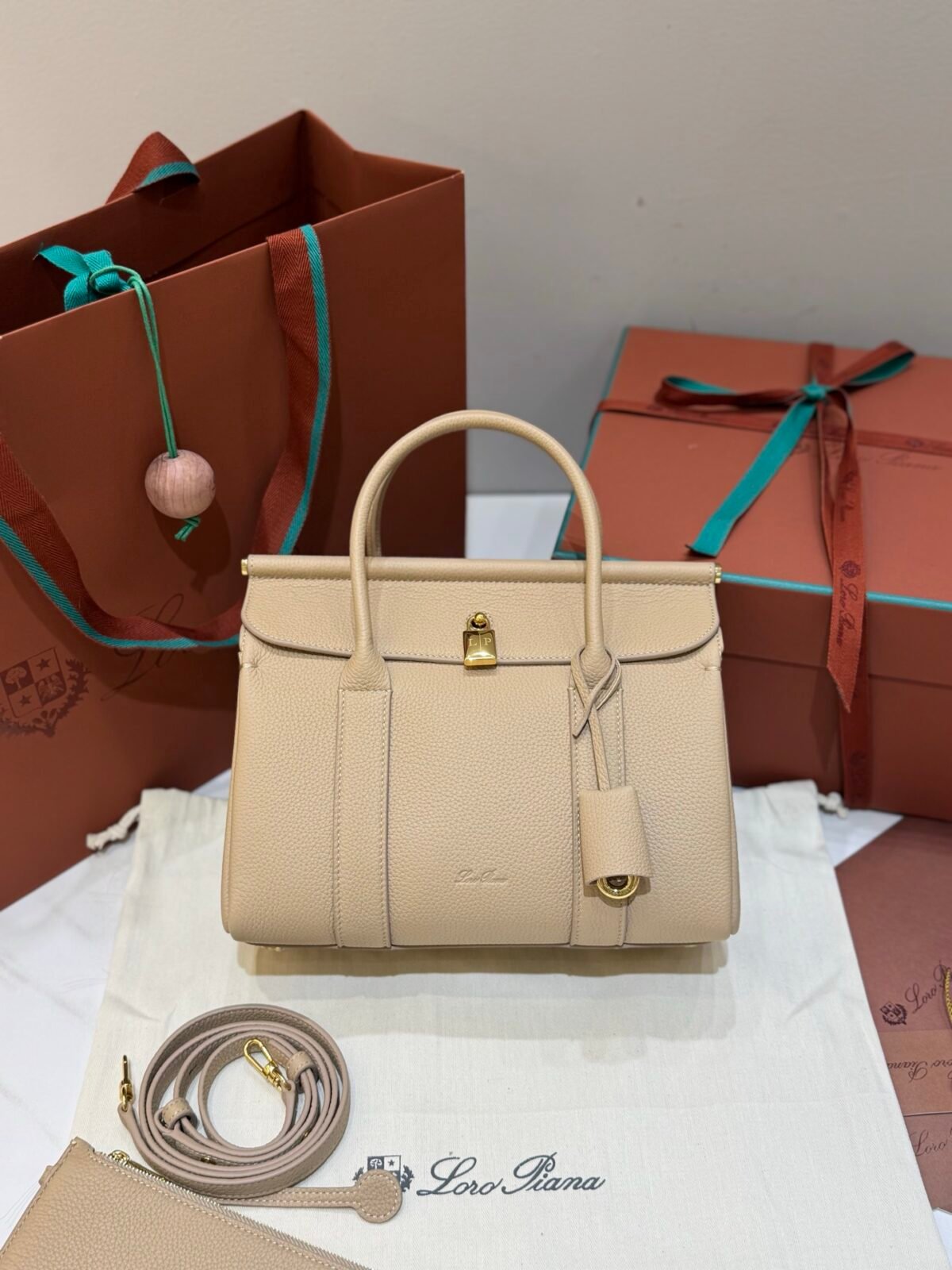 Loro Piana Loom L25 Grained Leather Handbag 25cm Top Handle Tote with Detachable Strap and Padlock Crossbody Bag for Women