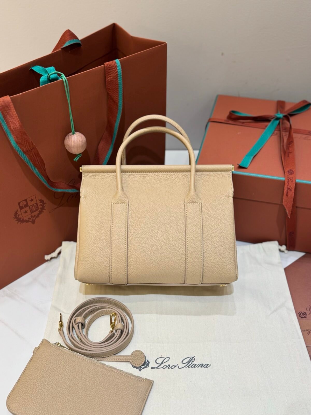 Loro Piana Loom L25 Grained Leather Handbag 25cm Top Handle Tote with Detachable Strap and Padlock Crossbody Bag for Women